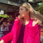 Laila Ahmed Zaher Instagram – Just a little bit of pink💕