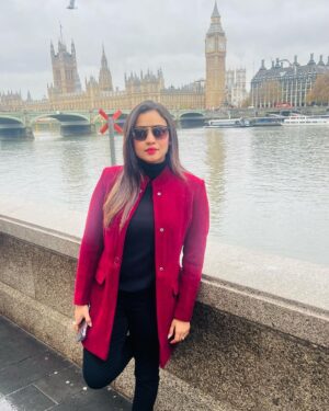 Lakshmi Nakshathra Instagram - Falling Hard for London 🤗❤️

📸. @aljin_aj

#lakshminakshathra
