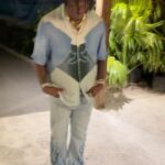 Lamar Jackson Instagram - I kno U LOVE me wen U H8 me🩵🤍