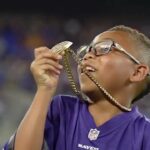 Lamar Jackson Instagram - @new_era8 let this lucky fan wear his chain 💜💧#WASvsBAL