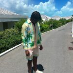 Lamar Jackson Instagram - I kno U LOVE me wen U H8 me🩵🤍