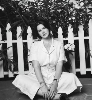 Lana Del Rey Thumbnail - 2.4 Million Likes - Most Liked Instagram Photos