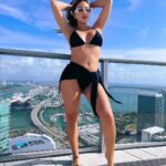 Larsa Pippen Instagram - Be yourself, there’s no one better 💙 swimsuit and wrap @prettylittlething Miami, Florida