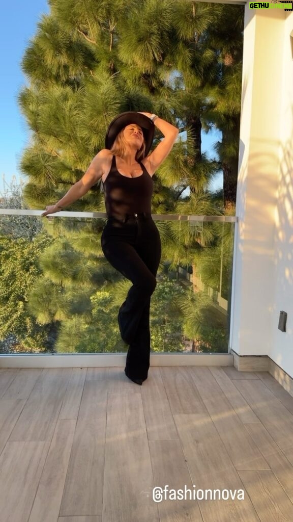 Larsa Pippen Instagram - This ain’t Texas @fashionnova