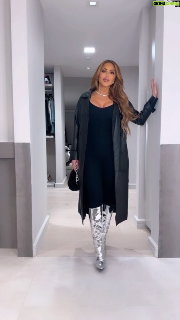 Larsa Pippen Instagram - Kicking it in style @cuccoofootwear #cuccoo #cuccoobaddie +15% off coupon