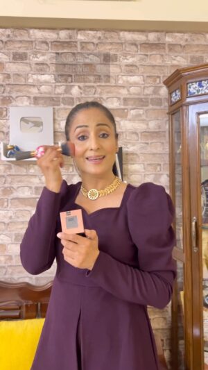 Lataa Saberwal Instagram - Do you hide your actual *FINANCIAL CONDITION* from your child ? It stands true for us too.
from your child ? 
MAKEUP USED :-( Name number in video**)
@lorealindia
@hudabeauty 
@trysugar
@lakmeindia
@letspurplle
@maybelline
OUTFIT @ajiolife

#lataasaberwal #authenticallylataa #financialfreedom #financial #money #moneymaker #moneyheist #financialtips #financialtip #money #motivation #motivation #motivational #motivationalquotes #inspiration #inspiration #inspirationalquotes #inspire #inspireothers #inspiring #personalitydevelopment #personality #imageconsultant #imagemanagement #cinfidence #confidensefromwithin #confidensebuilder #easymakeup #easymakeuptutorial #easymakeupforbeginners #easymakeuptips #easymakeupideas 

#lataasaberwal #authenticallylataa