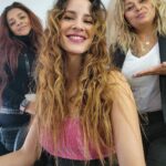 Laura Londoño Instagram - Hay Manes de manes y este es uno muy especial @sebastiancarva 😜 Feliz diaaaaaa 💛☀️☀️☀️ #manes @primevideolat
