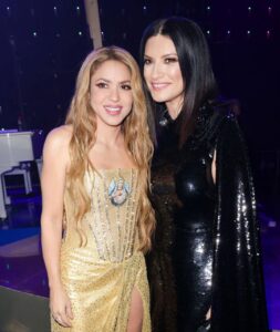 Laura Pausini Instagram - I already miss last night Ya extraño anoche Mi manca già ieri sera #latingrammy #shakira #karolg #rauwalejandro #alejandrosanz #antoniobanderas #maluma