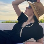 Laura Prepon Instagram - #Throwback to spring break past… hope you’re all getting a moment of self care! #tbt