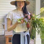 Laura Prepon Instagram - Fresh veggies from the garden. One of my happy places! What’s yours?