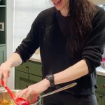 Laura Prepon Instagram - This week, #GetYourPrepOn for holiday cooking with my Christmas Zucchini Buttons! It’s a family fav and sneaks in veggies for the kiddos😉 Happy Holidays!✨ #PrepOn (Full recipe is in the description over on YouTube!)