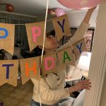 Laura Prepon Instagram - You only turn 4 once! Making my daughter’s birthday special while on the road. 🎂🎈