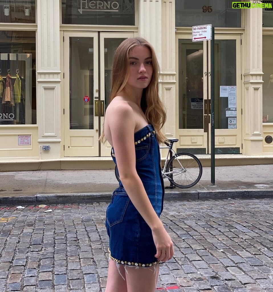 Lauren Orlando Instagram - before i go Manhattan, New York