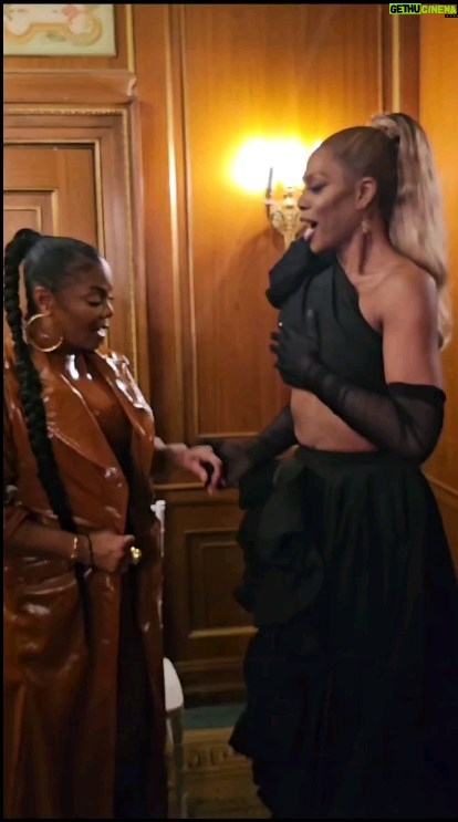 Laverne Cox Instagram - Happy #janetjacksonappreciationday. I had the pleasure of meeting Ms. Jackson at @csiriano's fashion show back in September. I fully lost my ish. I wasn't prepared for all the emotions that came over me. I've never reacted to meeting an idol like this. We love you, Janet! #janetjacksonappreciationyear