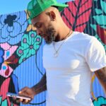 Le'Veon Bell Instagram - errrr’body wanna fight me all of a sudden 😂😂🤦🏾‍♂️ don’t even trip cuz new fight details on the way so you will know soon enough who the lucky person gettin knocked next is 💥🥊😂 Los Angeles, California