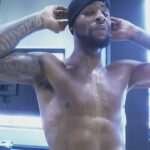 Le'Veon Bell Instagram - April 21st, its all about ME … its Me vs Me … LeVeon vs LeVeon!! I wouldn’t care WHO was in the ring with me April 21st, I’m confident in knowing they gettin beat tf up… it just so happen to be Joel Morris! aye @mf_daznxseries @daznboxing @misfitsboxing we exactly 3 weeks away from judgement day ‼️‼️ I hope you’re prepared for a show 💥🥊📺🍿👀