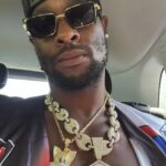 Le'Veon Bell Instagram - I’M SO THANKFUL 🙏🏾🙌🏾🖤 HAPPY THANKSGIVING TO YOU ‼️ there’s many many things for me to be thankful for, I could make a list for DAYS honestly … but i’m just gonna name one so I can hear yours next 👀 Life .. I feel as humans we take life for granted at times but LITERALLY tomorrow is no guarantee .. so I’m thankful for all the ups & downs, the joy, the happiness, the excitement that life brings .. I also embrace any sadness, or frustration, the disappointment that comes with LIFE because it’s formed me into the person I am today .. I’m just tremendously thankful for EVERYTHING that LIFE has taught me 🙏🏾 now it’s your turn, I wanna hear 🔽🔽🔽🔽🔽🔽🔽🔽🔽🔽