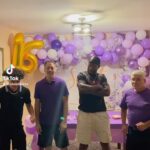 Le'Veon Bell Instagram - I’M SO THANKFUL 🙏🏾🙌🏾🖤 HAPPY THANKSGIVING TO YOU ‼️ there’s many many things for me to be thankful for, I could make a list for DAYS honestly … but i’m just gonna name one so I can hear yours next 👀 Life .. I feel as humans we take life for granted at times but LITERALLY tomorrow is no guarantee .. so I’m thankful for all the ups & downs, the joy, the happiness, the excitement that life brings .. I also embrace any sadness, or frustration, the disappointment that comes with LIFE because it’s formed me into the person I am today .. I’m just tremendously thankful for EVERYTHING that LIFE has taught me 🙏🏾 now it’s your turn, I wanna hear 🔽🔽🔽🔽🔽🔽🔽🔽🔽🔽