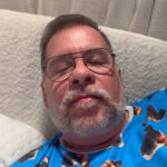 Leandro Hassum Instagram - Quase 60 anos atrás e muitos ainda não aprenderam. Mas o humor( sim era um programa de humor) segue dando o recado de forma lúdica e simples. Bjs boa noite. ❤️
