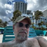 Leandro Hassum Instagram - Aquela prainha antes de partir para mais um trabalho incrível que já já vocês vão conhecer. Bjs bom domingo para todos. Margaritaville Hollywood Beach Resort