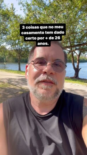 Leandro Hassum Instagram - Se vende-se a fórmula em prateleiras seria recorde de vendas. Concordam?
Ninguém casa pensando em separar. Acreditamos sim no feliz para sempre. As vezes não rola. E faz parte. Mas como tenho 26 anos a caminho de 27. Sempre me perguntam o que fazemos. É tão particular… mas pensei em 3 coisas que acho q vale dividir. Coloca um❤️se achar q vale a pena. Bjs