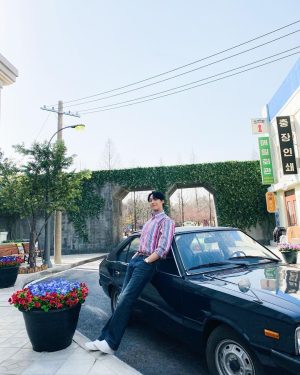 Lee Do-hyun Instagram - 4부 보러가요
