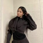 Lee Hi Instagram - 왼쪽얼굴고집🫣🙄