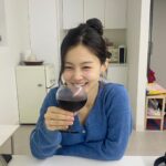 Lee Hi Instagram - 잔에든거 웰치스 포도맛