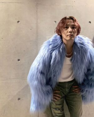 Lee Hong-gi Instagram - 킹덤 첫날 끝!!!
내일도 화이팅해봅시당!!!😄😄
あしたもよろしく😚🤘
#ftisland#fnckingdom