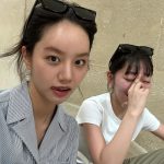Lee Hye-ri Instagram - 마치 여행 같았던 나의 20대 나의 2023. 안녕!! 🌈