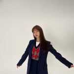 Lee Hye-ri Instagram - 포스터 촬영 때 많이 예뻤네…… @hmlycp