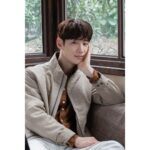 Lee Je-hoon Instagram – ⠀
여러분~* 날씨가 너무 추워졌어요🥺
모두 따뜻하게 챙겨 입으시고
감기 조심하세요🍂🍁
#올젠 #olzen @olzen_official