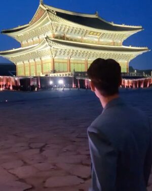 Lee Je-hoon Instagram - ⠀
유난히 아름다웠던 경복궁🌌
@gucci #GucciCruise24