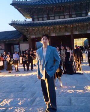 Lee Je-hoon Instagram - ⠀
유난히 아름다웠던 경복궁🌌
@gucci #GucciCruise24