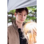 Lee Je-hoon Instagram - ⠀ 무지개 운수 식구들과 즐거운 시간 보내고 왔어요-* 소중한 시간 내주신 MC 신동엽 선배님, 박선영 님, 이단 감독님, 오상호 작가님, 그리고 림여사 심소영 배우님도 정말 감사드려요😆💕 모범택시2를 사랑해 주신 모든 분들😍 모두모두 무지개 운수 대통하세요🌈