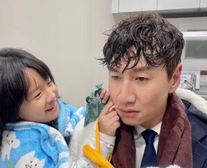 Lee Kwang-soo Instagram - 🩸🛒