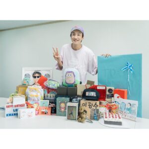 Lee Kwang-soo Thumbnail - 689.6K Likes - Most Liked Instagram Photos