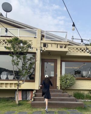 Lee Na-eun Instagram - 5월 가지마 ~🍃🌳
