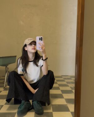 Lee Na-eun Instagram - 5월 가지마 ~🍃🌳