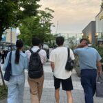 Lee Sang-yeob Instagram - 길을 비키시옹