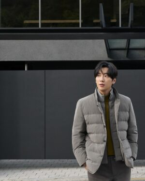 Lee Sang-yeob Thumbnail - 169.5K Likes - Most Liked Instagram Photos