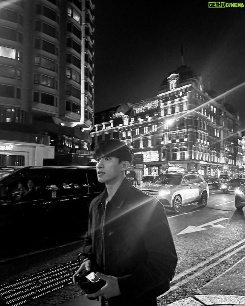 Lee Seok-min Instagram - London🇬🇧