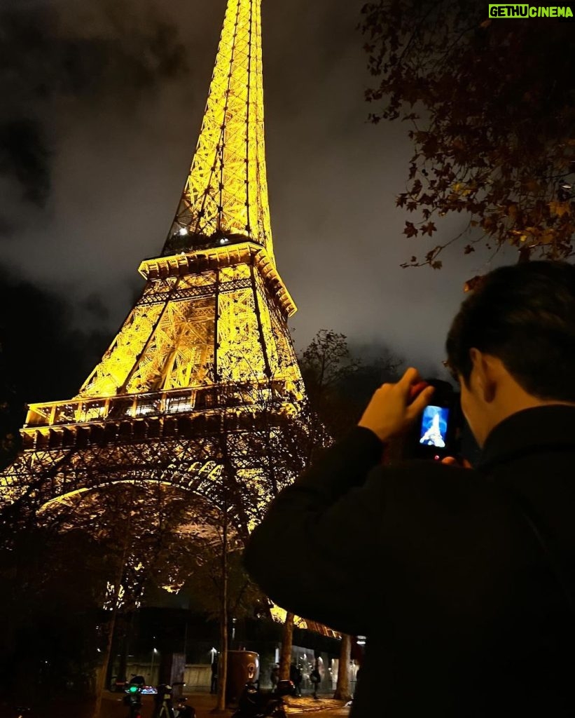 Lee Seok-min Instagram - Eiffel Tower