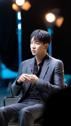 Lee Seung-gi Instagram - 싱어게인3 무명가수전🎤

10/26 [목] 밤 10시 30분 첫 방송✨
#싱어게인3 #JTBC
