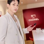 Lee Soo-hyuk Instagram - @CHANEL.BEAUTY.KOREA #광고 #N1DECHANELGARDEN #레드까멜리아세럼