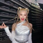 Leejung Lee Instagram - _ Celebrating 1 year anniversary like💚 벌써 1년이라니 그저 감사한 마음 뿐이에요 사랑해요💙