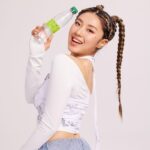 Leejung Lee Instagram - #광고 나에게 딱 좋은 수분 에너지💚 #씨그램 #seagram #감출수없는짜릿함 @cocacola_korea