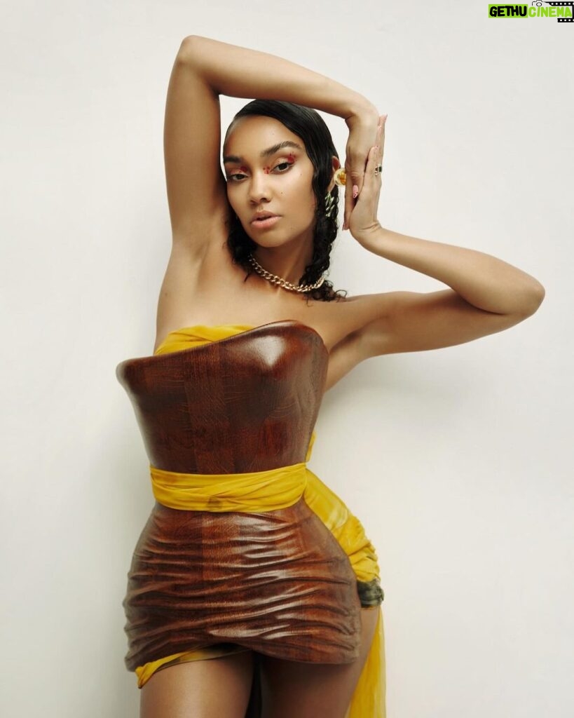 Leigh-Anne Pinnock Instagram - Another day, another slay for @tushmagazine ✨ You can order #TUSH53 now via the link in stories 💚x Production & Interview: @afr_a @howtodoproduction Photography: @ninaraasch Make-up: @hilakarmand Hair: @momoshair Styling: @justinplz Nails: @rissasophiabeauty