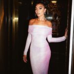 Leigh-Anne Pinnock Instagram - It's giving 90s Black Beauty Magazine 😍🖤 fun night at the @britishvogue @mrselfportrait party! This dress was everything 😩