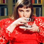 Lena Dunham Instagram - Happy New Year to my Jewish instafamily- I am raising a cup of tea to you. The Jewish people blow the Shofar in order to sound a call that says: "Sleepers, wake up from your slumber! Examine your ways and repent and remember your Creator." Whatever you believe, it’s a wonderful day to think about where you’ve been, where you’re going and what kind of life you want to lead. This year I loved my friends and family fiercely, I demanded more from myself and my art and I accepted the fact that I needed to treat my body with care if it was going to put up with me for another, say, 60 years. I wasn’t patient enough with those closest to me, I didn’t compromise when it was called for and I was terrible about taking out the “bins” as they call the trash in England. And this is just what I can acceptably write on Instagram 😂 Any day that demands self reflection and silence is a day I feel lucky to honor. Happy Rosh Hashanah.